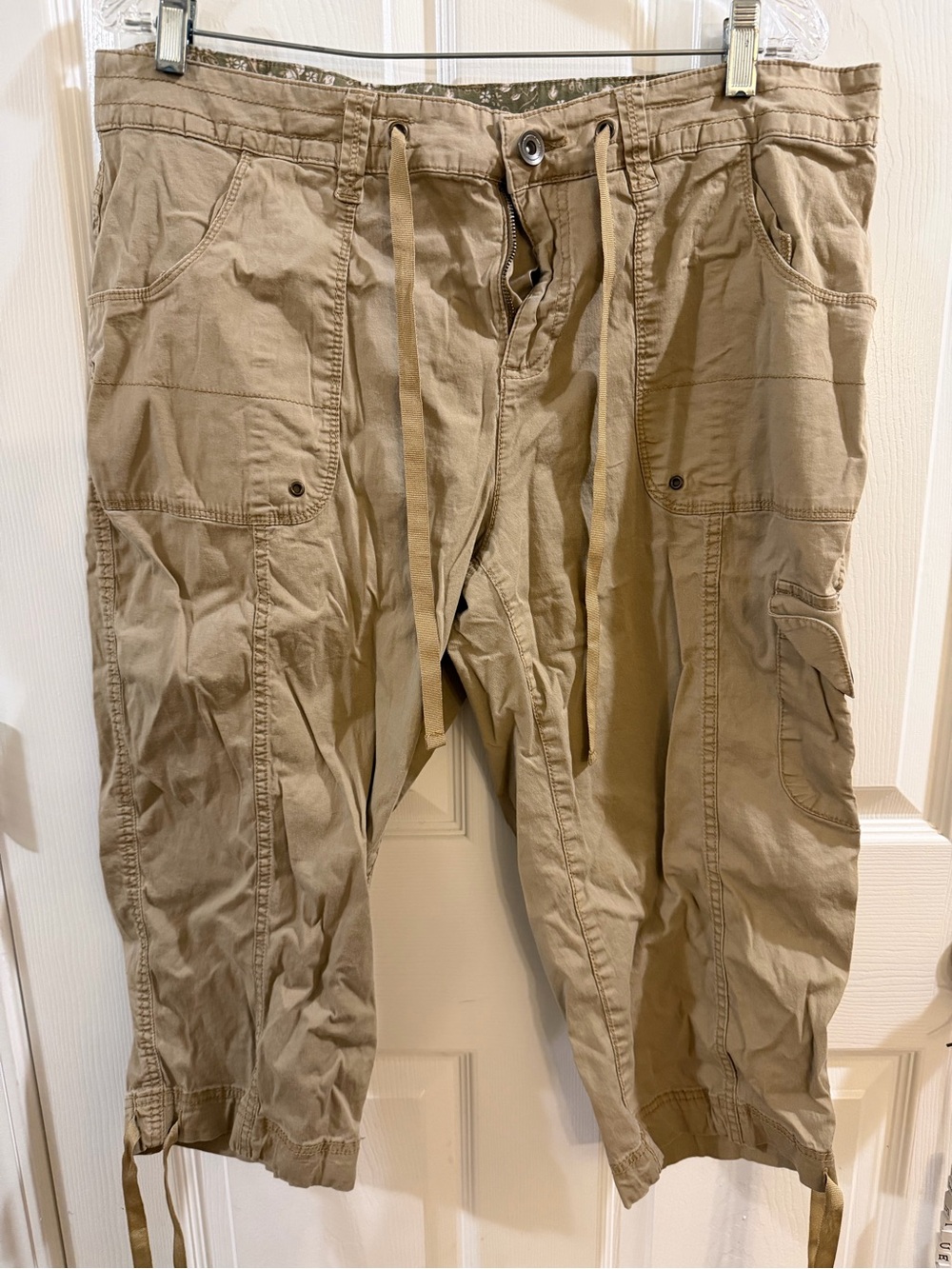 Faded Glory Tan Cargo Capris with Drawstring Waist
